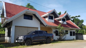 8-bedroom Home near the beach